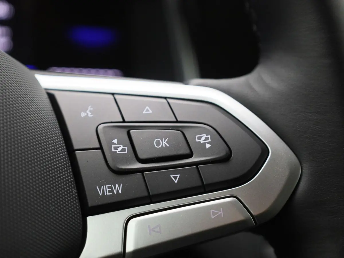 1.0 TSI Life Edition 95 PK | Navigatie | Airco | Adaptieve Cruise Control | Lane Assist | Apple Carplay | Parkeersensoren achter | Achteruitrijcamera |
