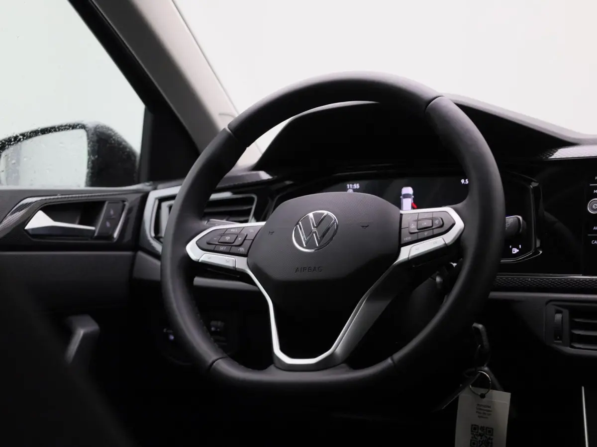 1.0 TSI Life Edition 95 PK | Navigatie | Airco | Adaptieve Cruise Control | Lane Assist | Apple Carplay | Parkeersensoren achter | Achteruitrijcamera |