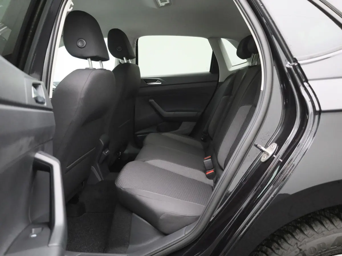 1.0 TSI Life Edition 95 PK | Navigatie | Airco | Adaptieve Cruise Control | Lane Assist | Apple Carplay | Parkeersensoren achter | Achteruitrijcamera |
