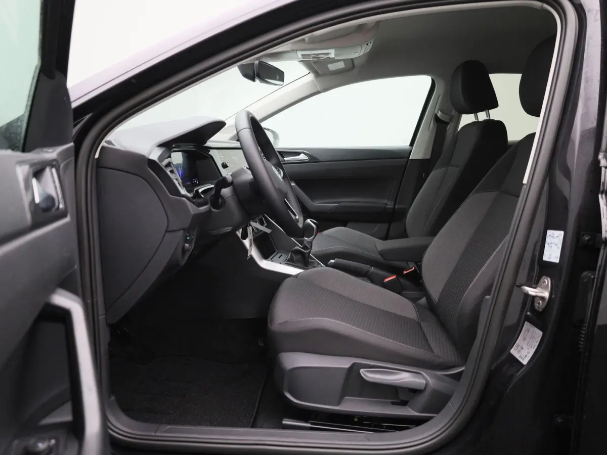 1.0 TSI Life Edition 95 PK | Navigatie | Airco | Adaptieve Cruise Control | Lane Assist | Apple Carplay | Parkeersensoren achter | Achteruitrijcamera |