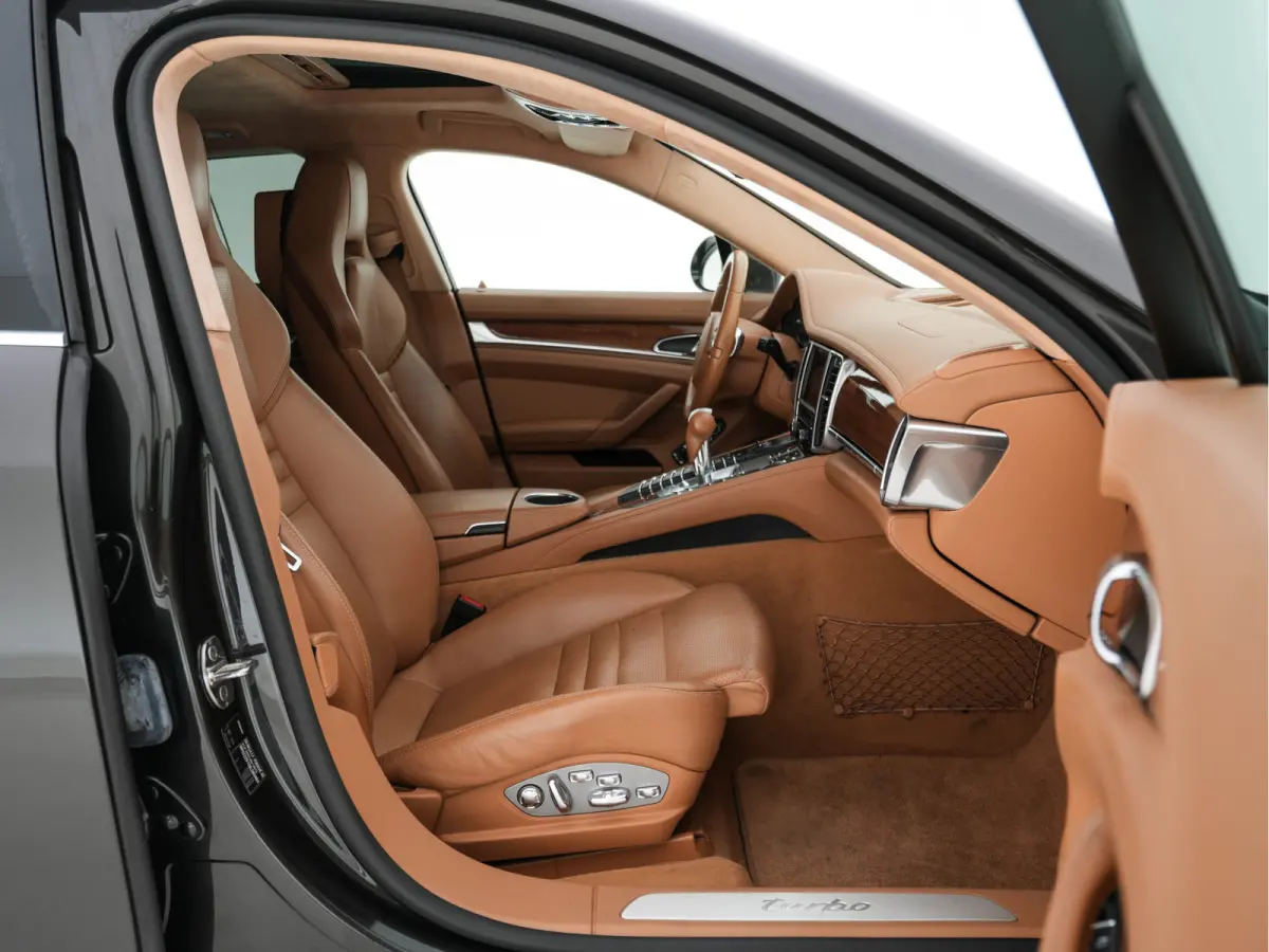 4.8 Turbo Aut. *PANO | LEATHER | SPORT-CHRONO | BI-XENON | AIRSUSPENSION | MEMORY-PACK | BOSE-AUDIO | HEATED-SPORTSEATS | ADAPTIVE-CRUISE | KEYLESS | CAMERA | NAVI-FULLMAP | SHIFTPADDLES |  