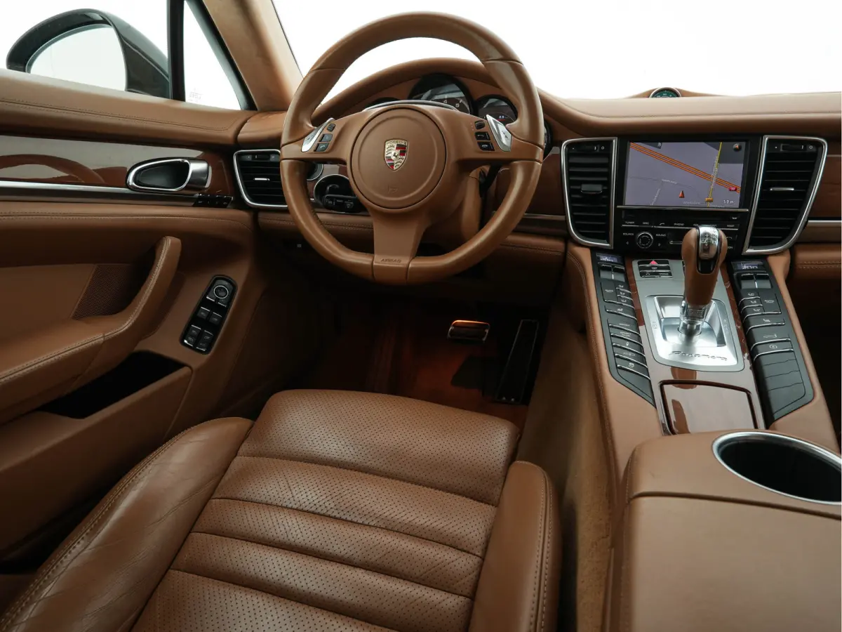 4.8 Turbo Aut. *PANO | LEATHER | SPORT-CHRONO | BI-XENON | AIRSUSPENSION | MEMORY-PACK | BOSE-AUDIO | HEATED-SPORTSEATS | ADAPTIVE-CRUISE | KEYLESS | CAMERA | NAVI-FULLMAP | SHIFTPADDLES |  