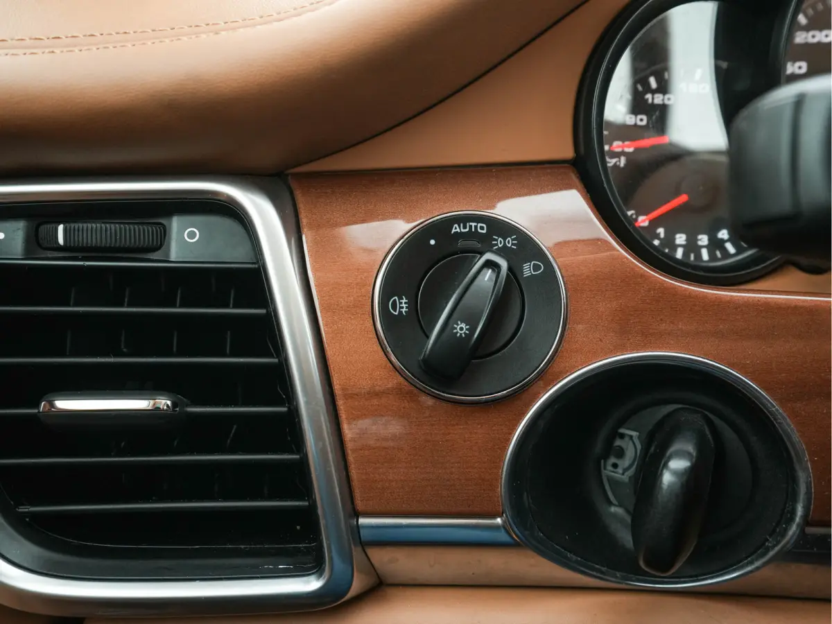 4.8 Turbo Aut. *PANO | LEATHER | SPORT-CHRONO | BI-XENON | AIRSUSPENSION | MEMORY-PACK | BOSE-AUDIO | HEATED-SPORTSEATS | ADAPTIVE-CRUISE | KEYLESS | CAMERA | NAVI-FULLMAP | SHIFTPADDLES |  