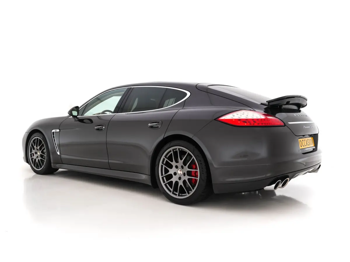 4.8 Turbo Aut. *PANO | LEATHER | SPORT-CHRONO | BI-XENON | AIRSUSPENSION | MEMORY-PACK | BOSE-AUDIO | HEATED-SPORTSEATS | ADAPTIVE-CRUISE | KEYLESS | CAMERA | NAVI-FULLMAP | SHIFTPADDLES |  