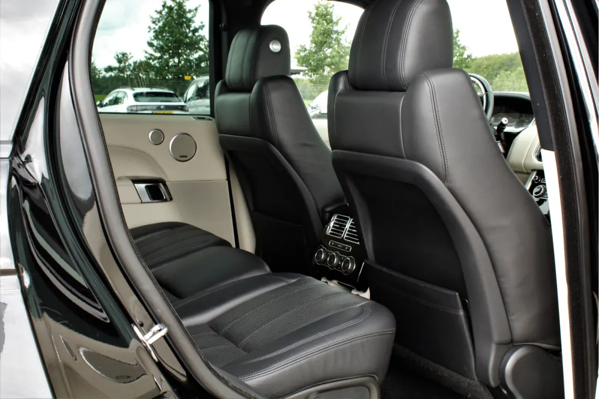 4.4 SDV8 Vogue ZEER MOOIE AUTO!