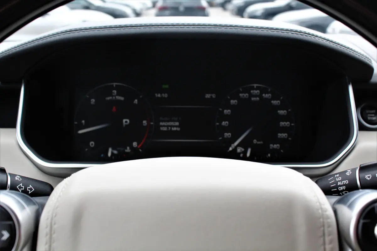 4.4 SDV8 Vogue ZEER MOOIE AUTO!