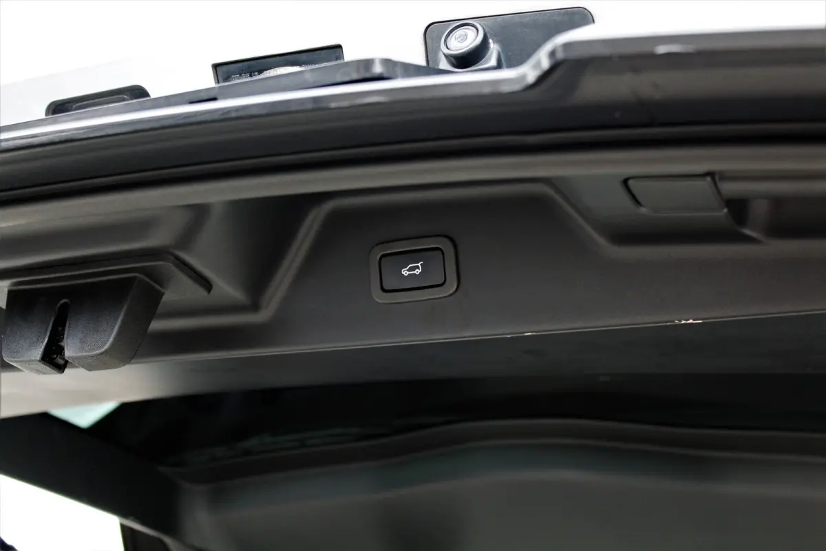 4.4 SDV8 Vogue ZEER MOOIE AUTO!