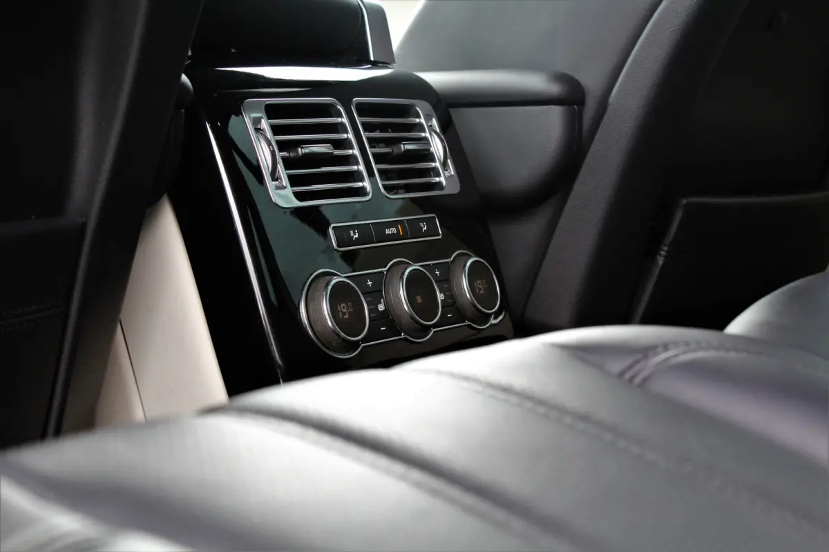 4.4 SDV8 Vogue ZEER MOOIE AUTO!