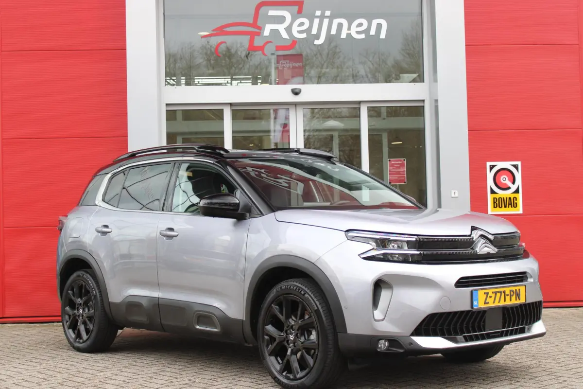 1.2 145PK AUTOMAAT Hybrid ë-SERIES | ELEKTRISCH BEDIENBARE BESTUURDERSSTOEL | APPLE CARPLAY/ANDROID AUTO | NAVIGATIE | FULL LED KOPLAMPEN | CLIMATE CONTROL | DAB+ RADIO | 19" LICHTMETALEN V