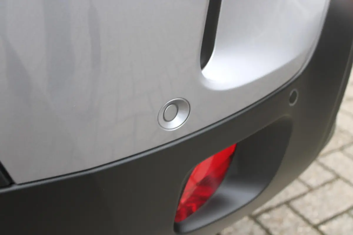 1.2 145PK AUTOMAAT Hybrid ë-SERIES | ELEKTRISCH BEDIENBARE BESTUURDERSSTOEL | APPLE CARPLAY/ANDROID AUTO | NAVIGATIE | FULL LED KOPLAMPEN | CLIMATE CONTROL | DAB+ RADIO | 19" LICHTMETALEN V
