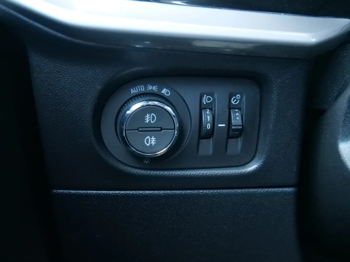 1.2 Turbo 130pk Ultimate Automaat LED / Camera / Massagestoel
