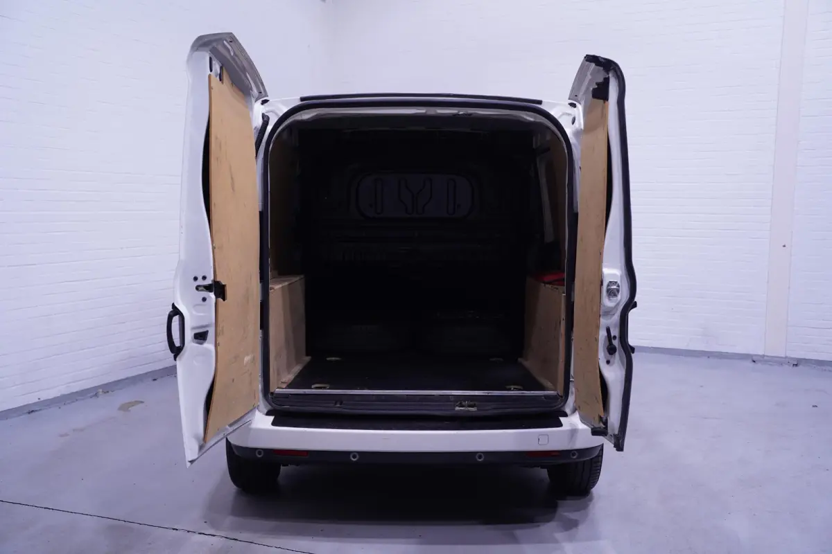 1.3 MJet 95 pk L1 Navi, Airco, Cruise Control Laadruimte Pakket, PDC achter, 3-Zits