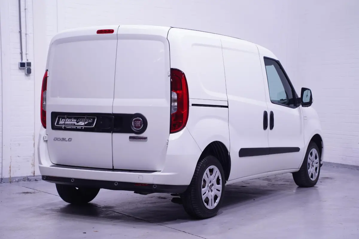 1.3 MJet 95 pk L1 Navi, Airco, Cruise Control Laadruimte Pakket, PDC achter, 3-Zits