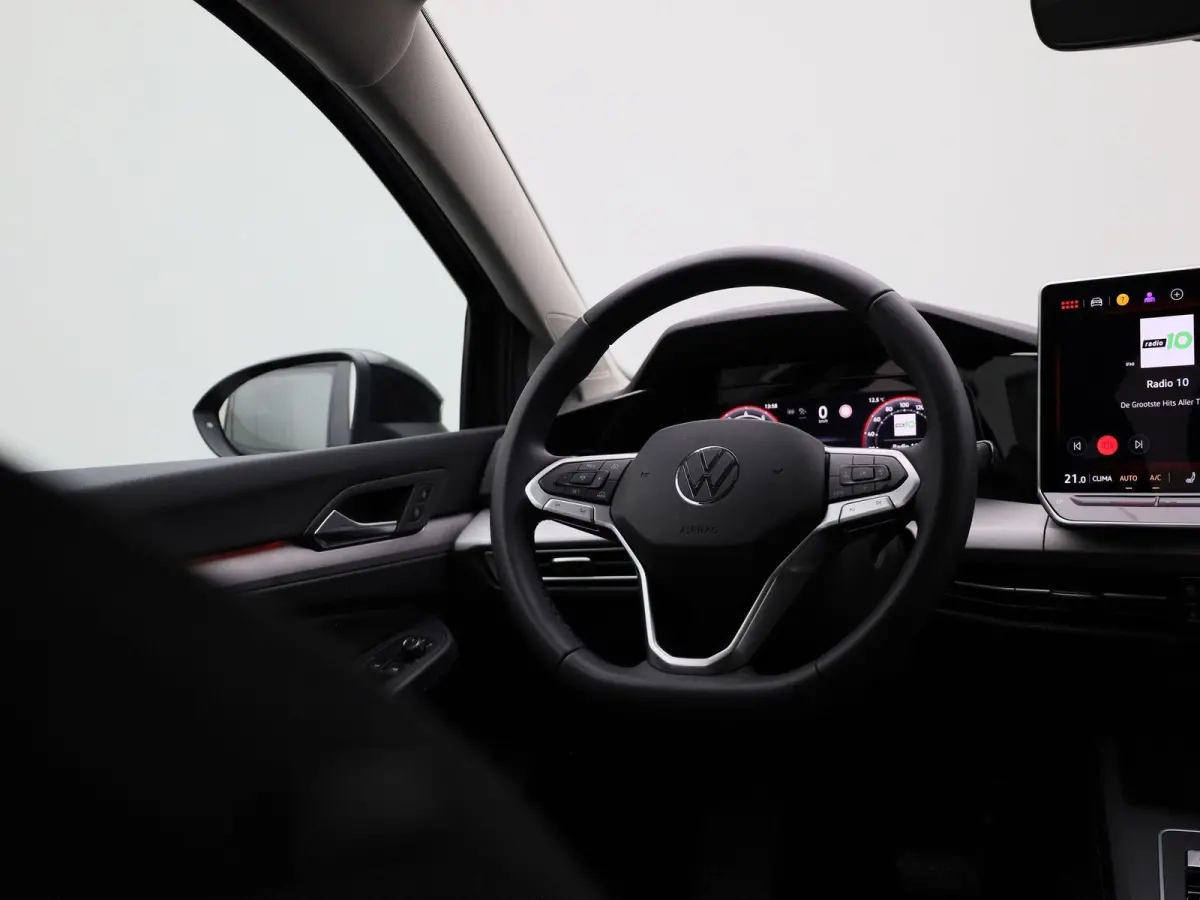 1.5 eTSI Life Edition | Automaat | Apple carplay | Adaptieve cruise control | Climate control | Parkeersensoren | Achteruitrij Camera | Elektrische achterklep |