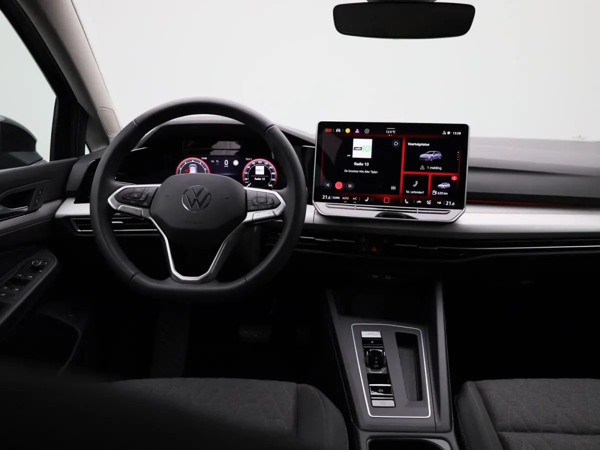 1.5 eTSI Life Edition | Automaat | Apple carplay | Adaptieve cruise control | Climate control | Parkeersensoren | Achteruitrij Camera | Elektrische achterklep |