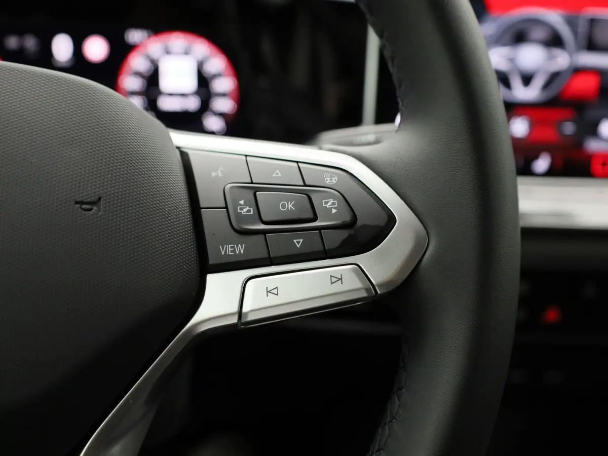 1.5 eTSI Life Edition | Automaat | Apple carplay | Adaptieve cruise control | Climate control | Parkeersensoren | Achteruitrij Camera | Elektrische achterklep |