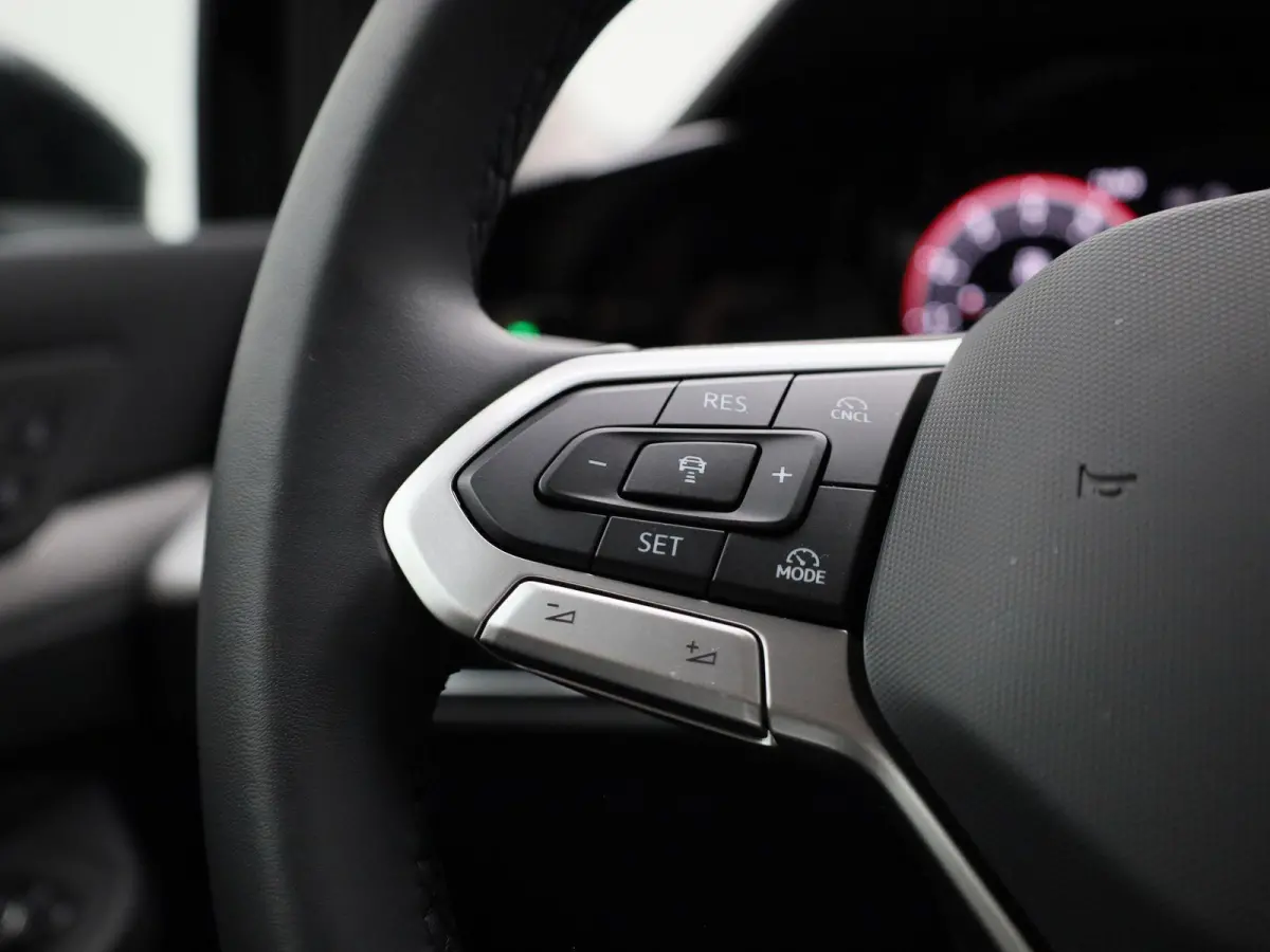 1.5 eTSI Life Edition | Automaat | Apple carplay | Adaptieve cruise control | Climate control | Parkeersensoren | Achteruitrij Camera | Elektrische achterklep |