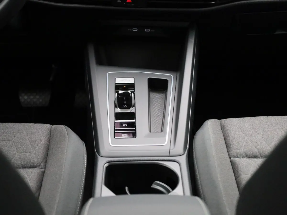1.5 eTSI Life Edition | Automaat | Apple carplay | Adaptieve cruise control | Climate control | Parkeersensoren | Achteruitrij Camera | Elektrische achterklep |