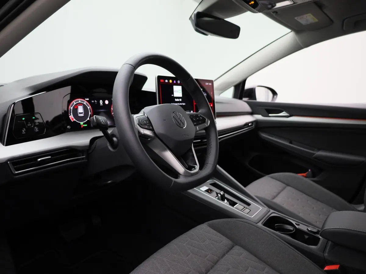 1.5 eTSI Life Edition | Automaat | Apple carplay | Adaptieve cruise control | Climate control | Parkeersensoren | Achteruitrij Camera | Elektrische achterklep |