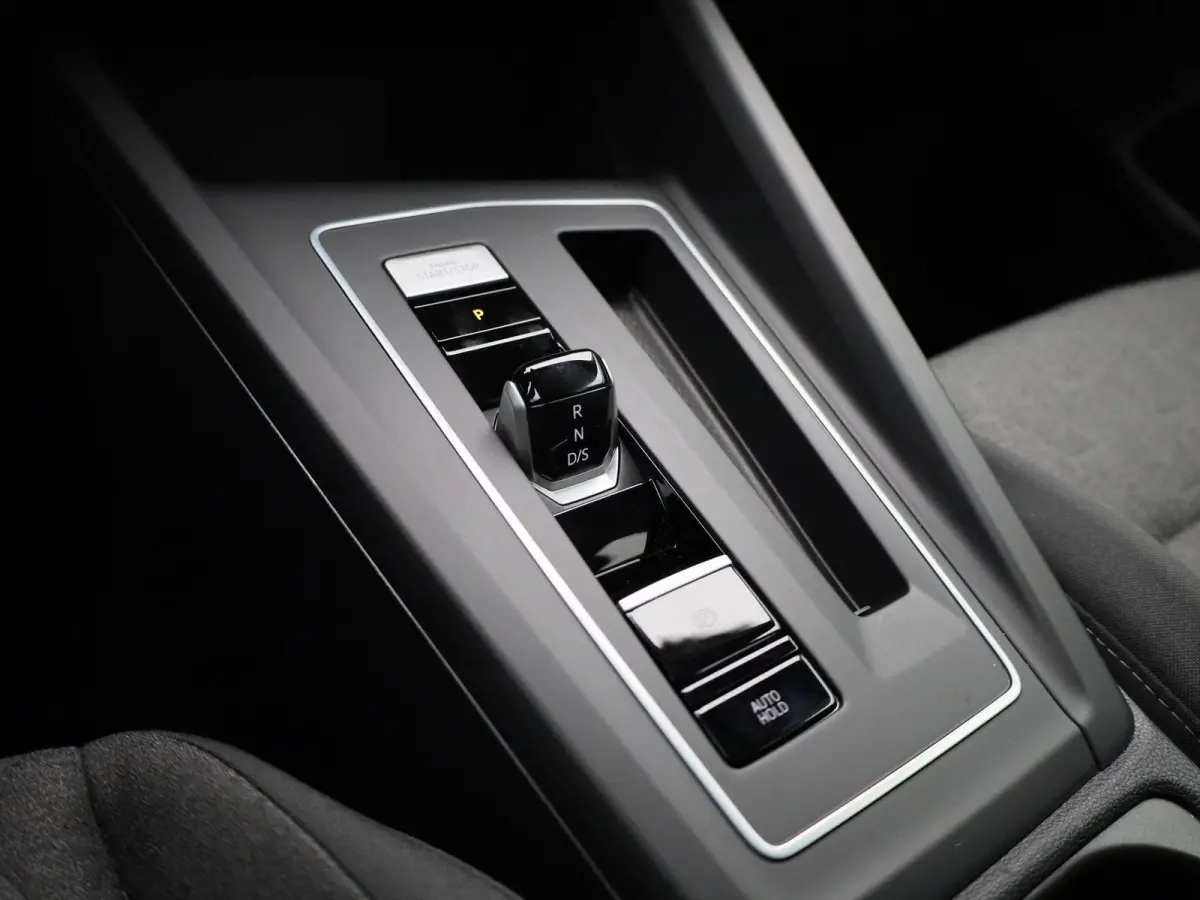 1.5 eTSI Life Edition | Automaat | Apple carplay | Adaptieve cruise control | Climate control | Parkeersensoren | Achteruitrij Camera | Elektrische achterklep |