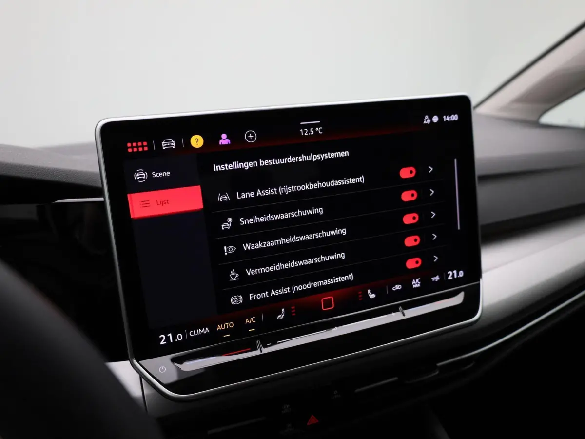 1.5 eTSI Life Edition | Automaat | Apple carplay | Adaptieve cruise control | Climate control | Parkeersensoren | Achteruitrij Camera | Elektrische achterklep |