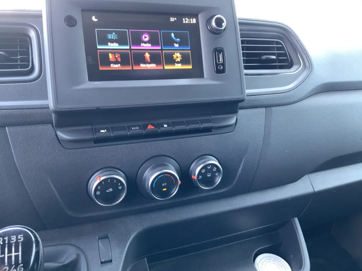 T35 2.3 dCi 135 L2H2 Airco Cruise Navi Side Bar Camera Euro 6