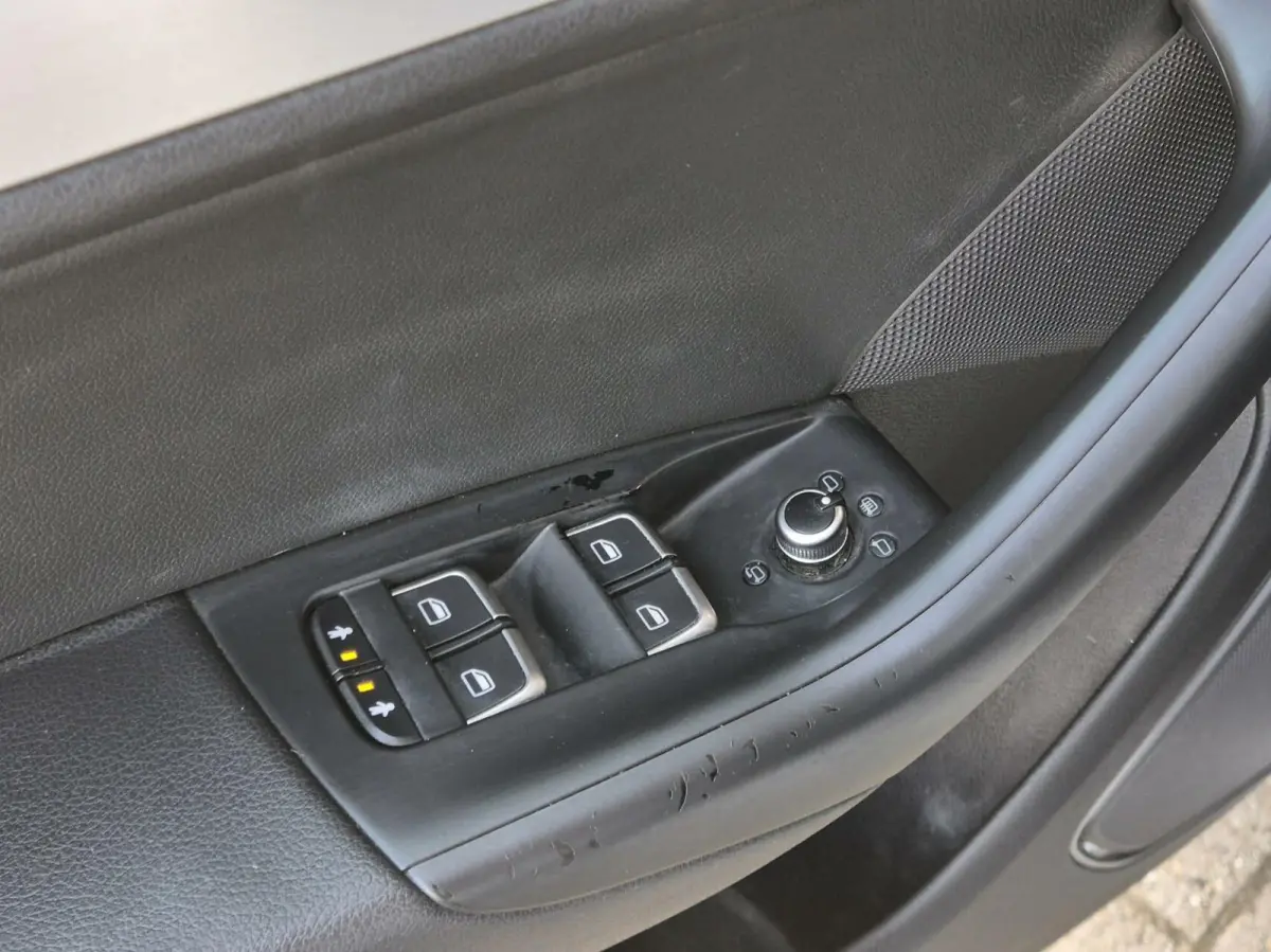 2.0 TFSI quattro S-Line/Led/Navi/Pano/19''/211PK/Vol