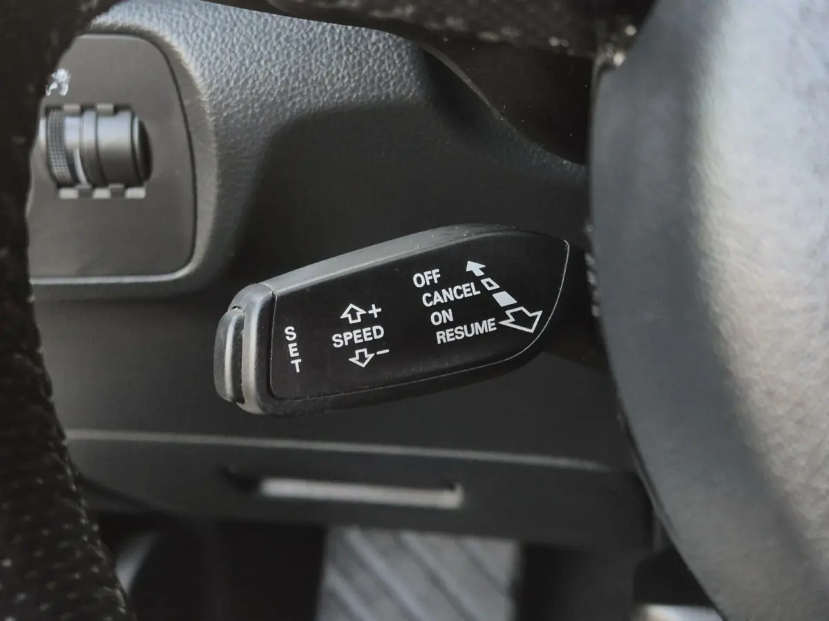 2.0 TFSI quattro S-Line/Led/Navi/Pano/19''/211PK/Vol