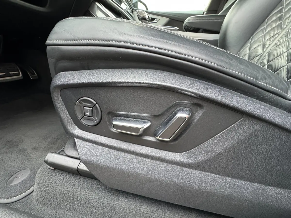 60 TFSI e quattro Pro Line S Competition 462PK / RS Zetels / 23inch / FULL OPTION ! / BTW / NL Auto met NAP .