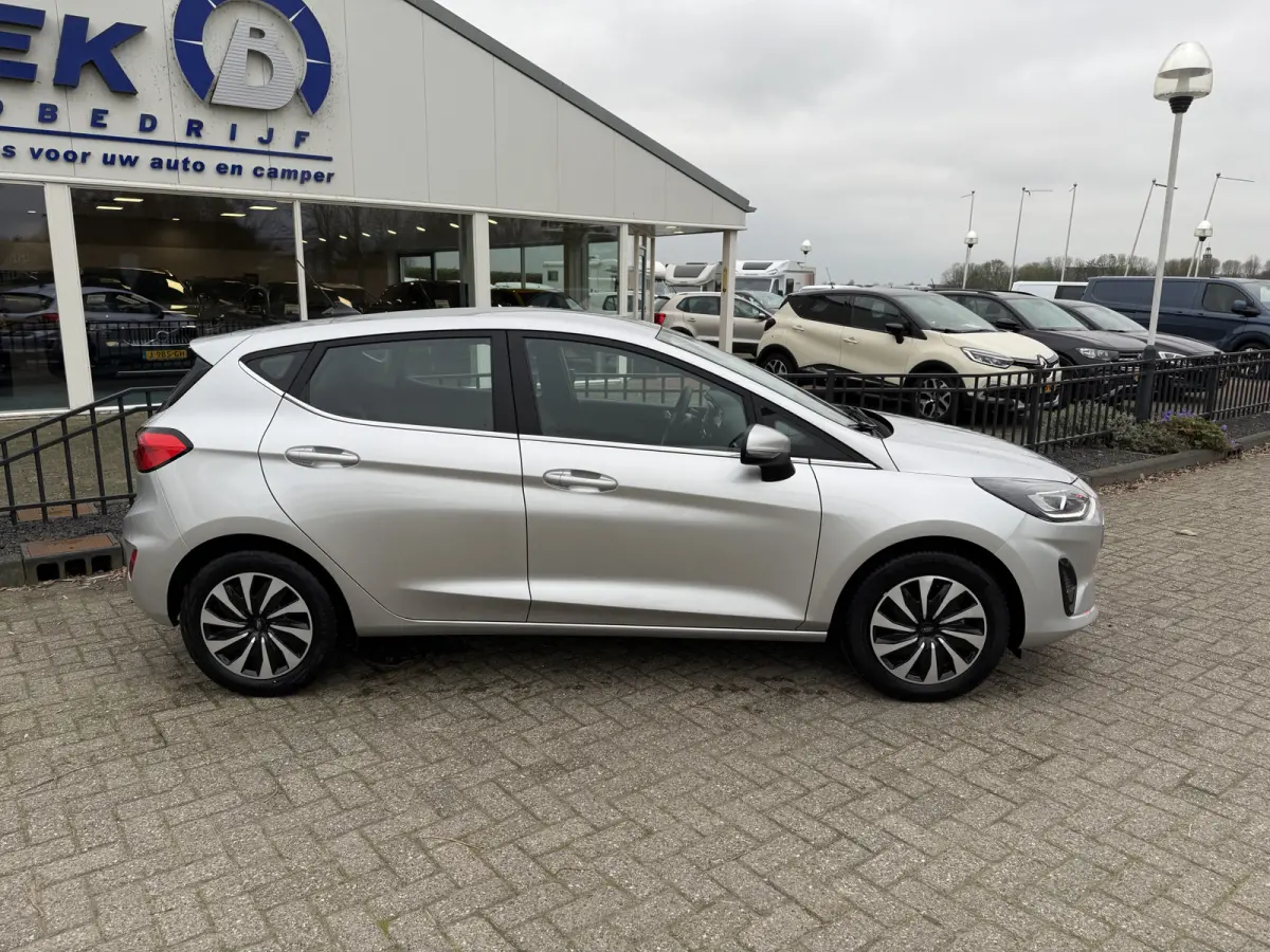 1.0 EcoBoost 100PK Titanium KEYLESS | LED | AIRCO | PDC | CRUISE