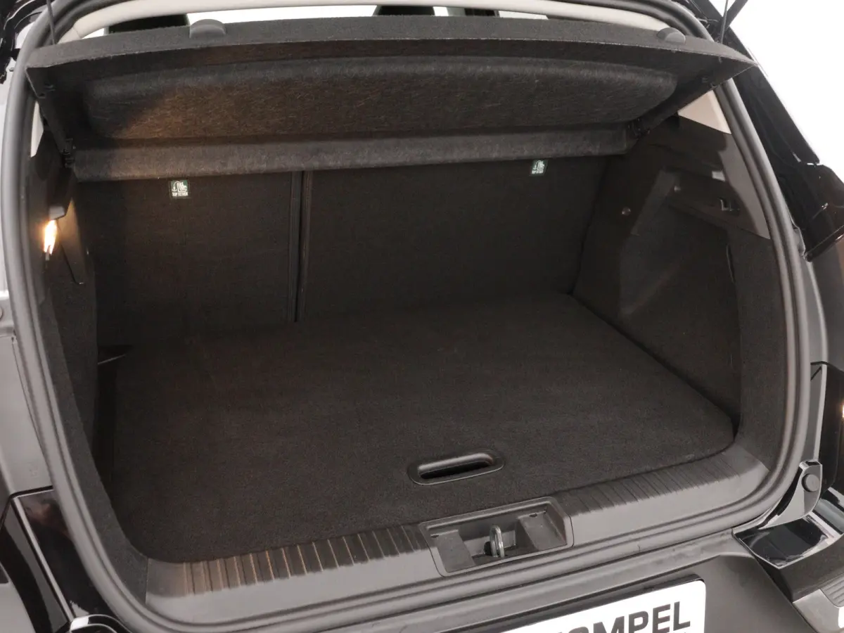 140PK Techno Hybrid mild | CAMERA | NAVI GROOT | STOELVERW | 1500KG trekgewicht