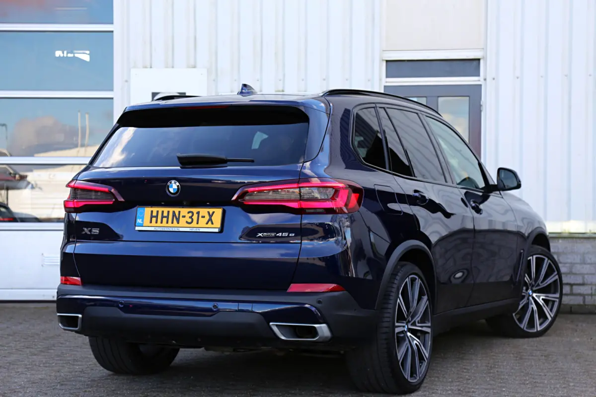 xDrive45e High Executive Plug in hybride*Perfect BMW Onderh.*1ste Eig.*BTW*Luchtvering/Panodak/ACC/Individual interieur/H&K/HUD/Sfeer/Memorie/Dodehoek/Stoelkoeling/Stoelverw./LED/Apple Carpl