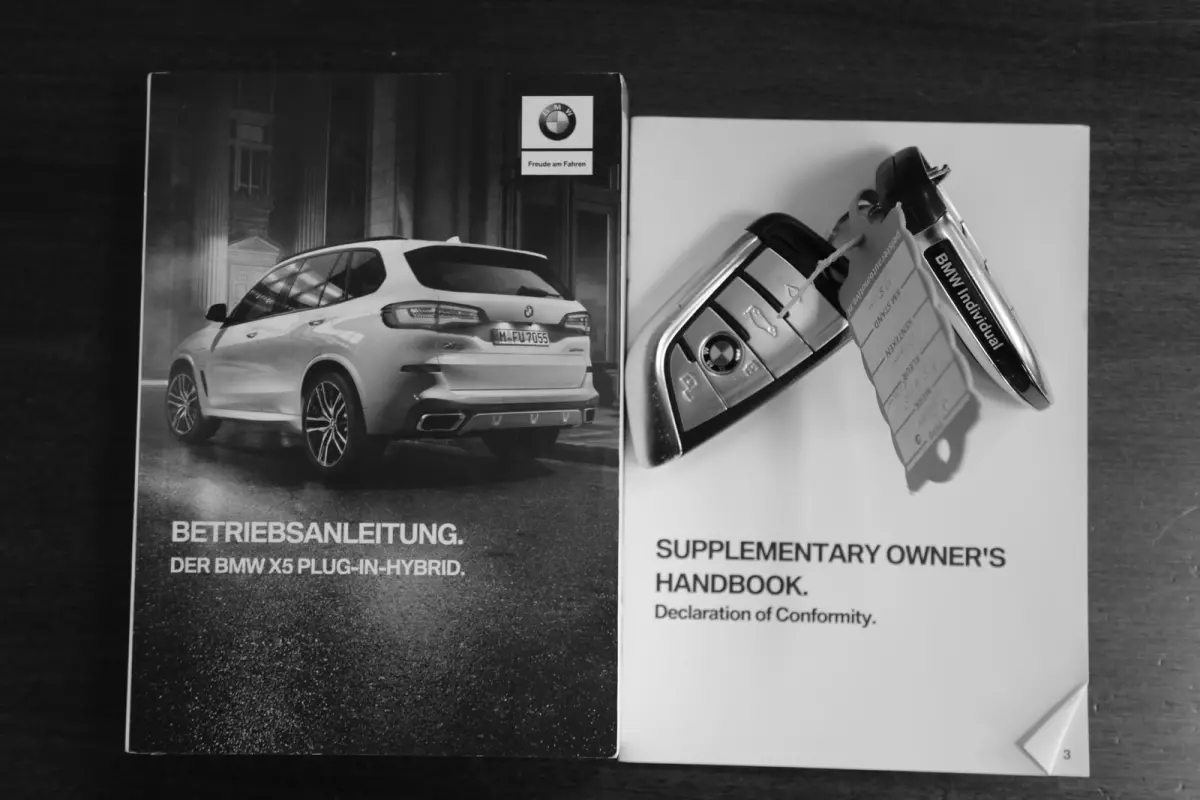 xDrive45e High Executive Plug in hybride*Perfect BMW Onderh.*1ste Eig.*BTW*Luchtvering/Panodak/ACC/Individual interieur/H&K/HUD/Sfeer/Memorie/Dodehoek/Stoelkoeling/Stoelverw./LED/Apple Carpl