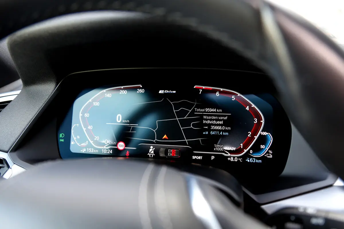 xDrive45e High Executive Plug in hybride*Perfect BMW Onderh.*1ste Eig.*BTW*Luchtvering/Panodak/ACC/Individual interieur/H&K/HUD/Sfeer/Memorie/Dodehoek/Stoelkoeling/Stoelverw./LED/Apple Carpl