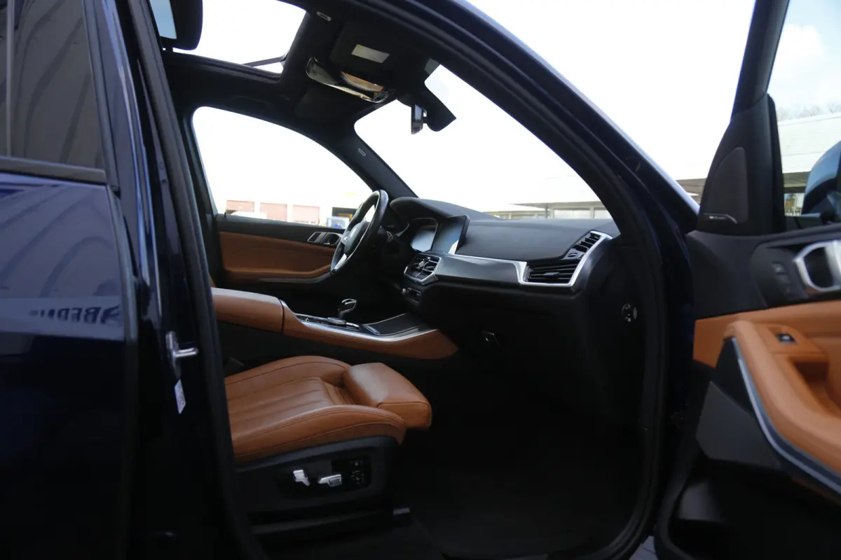 xDrive45e High Executive Plug in hybride*Perfect BMW Onderh.*1ste Eig.*BTW*Luchtvering/Panodak/ACC/Individual interieur/H&K/HUD/Sfeer/Memorie/Dodehoek/Stoelkoeling/Stoelverw./LED/Apple Carpl