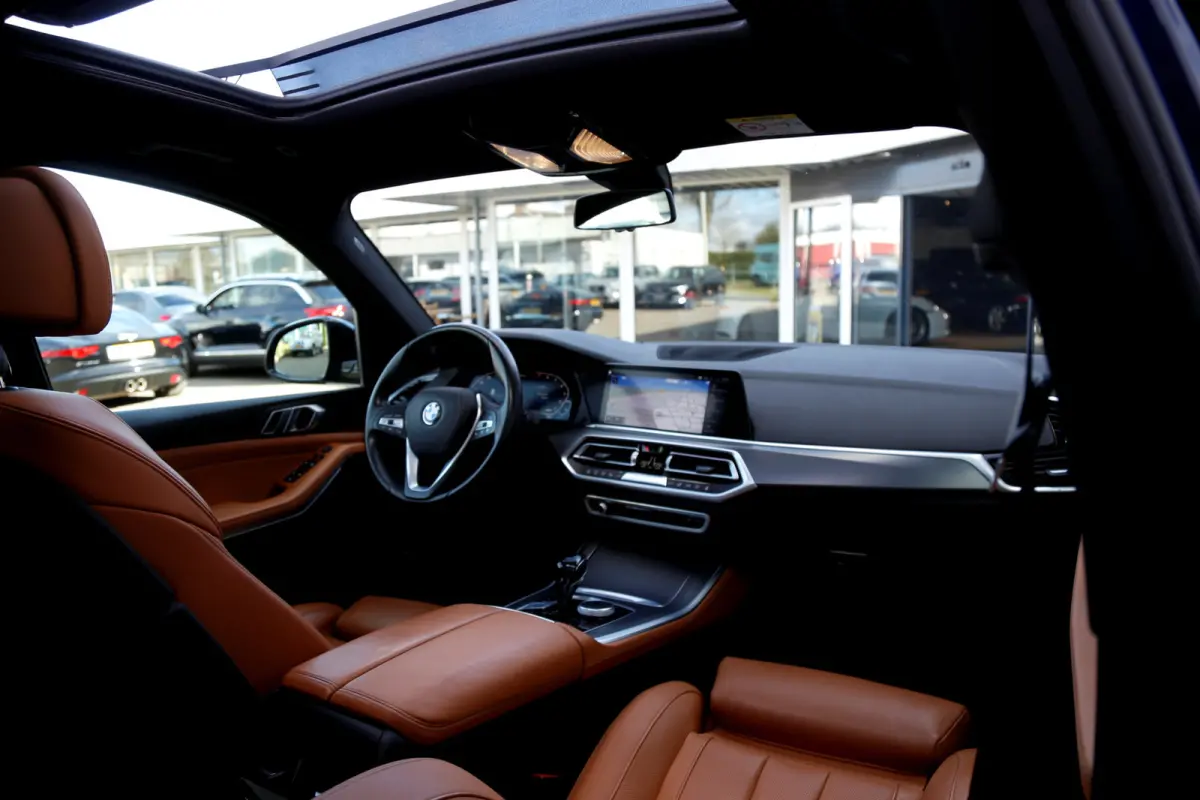xDrive45e High Executive Plug in hybride*Perfect BMW Onderh.*1ste Eig.*BTW*Luchtvering/Panodak/ACC/Individual interieur/H&K/HUD/Sfeer/Memorie/Dodehoek/Stoelkoeling/Stoelverw./LED/Apple Carpl