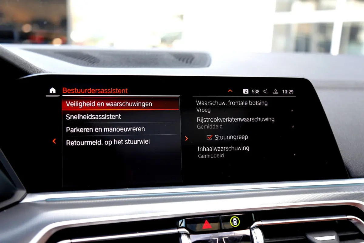 xDrive45e High Executive Plug in hybride*Perfect BMW Onderh.*1ste Eig.*BTW*Luchtvering/Panodak/ACC/Individual interieur/H&K/HUD/Sfeer/Memorie/Dodehoek/Stoelkoeling/Stoelverw./LED/Apple Carpl