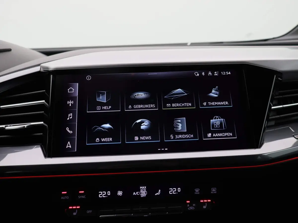 50 quattro S edition 77 kWh 299 PK | Navigatie Pro | Sonos Premium | Dynamiekpakket plus | Comfortpakket plus | Comfortsleutel | Veiligheidspakket plus | Achteruitrijcamera | Optiekpakket zw