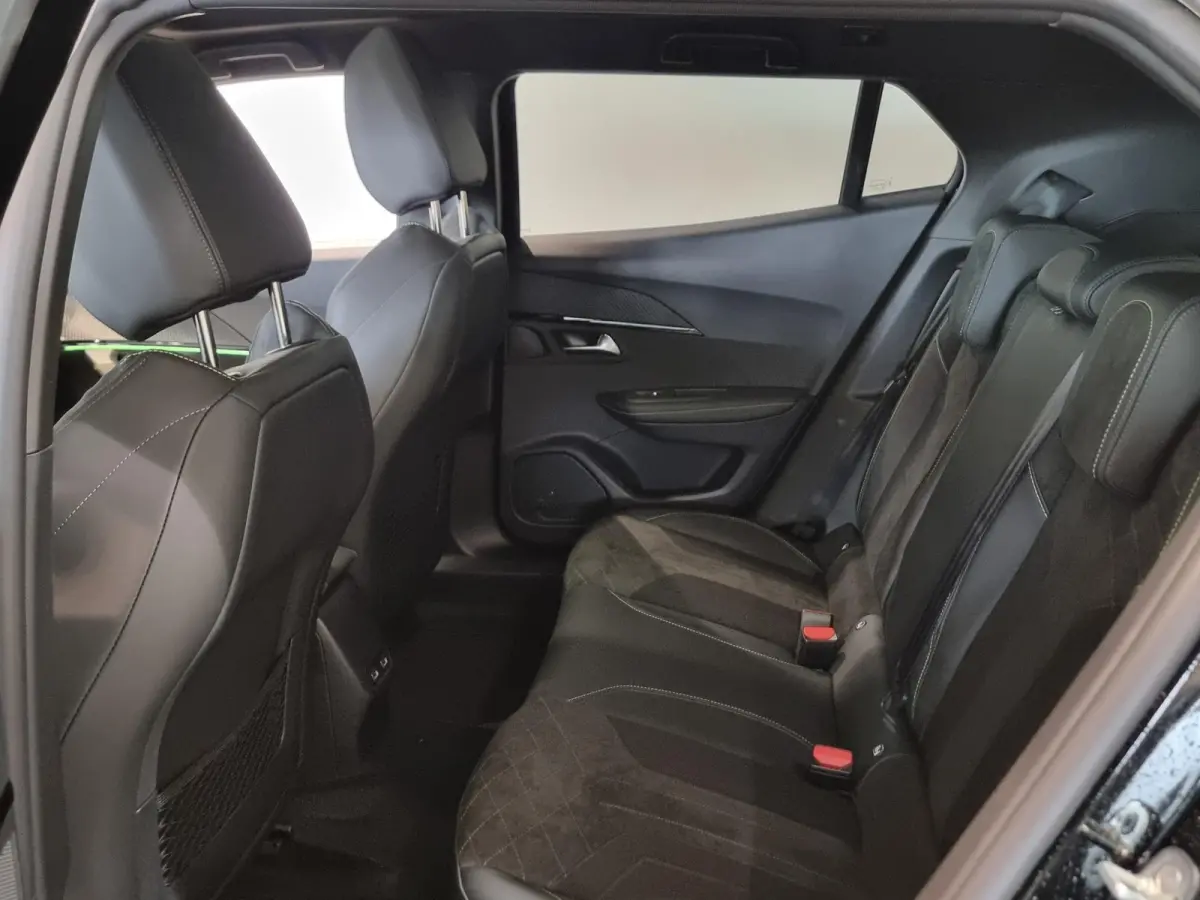 EV GT Pack 50 kWh | Apple carplay | Pano.dak | Stoelverwarming | Navigatie | LED-verlichting | 1e Eigenaar | Dealeronderhouden |