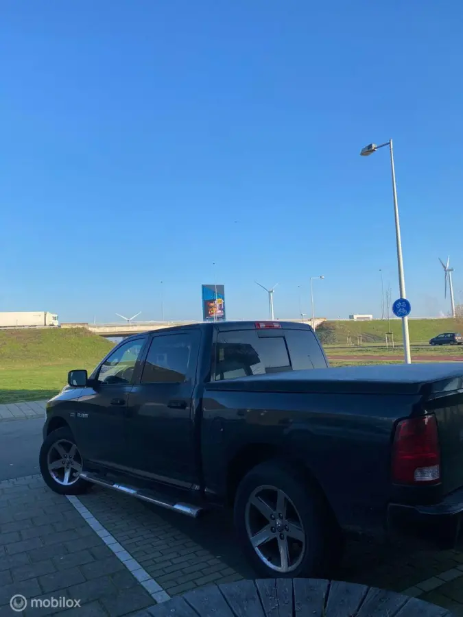 1500 4X4 5.7 V8 4x4 Quad Cab 6'4
