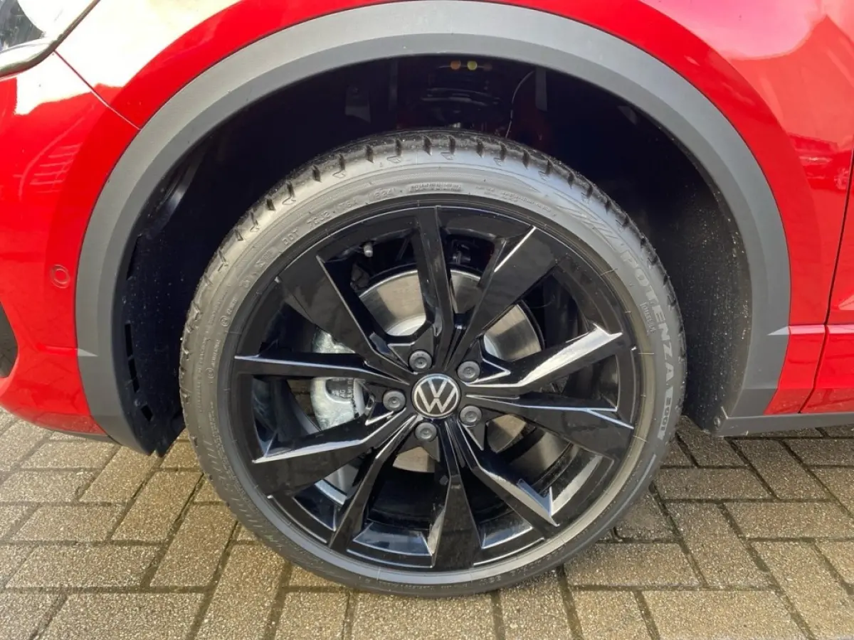 1.5 TSI DSG R-LINE BLACK OPTIK 19''LM/PANO-DAK/E-KLEP/ACC/CAMER
