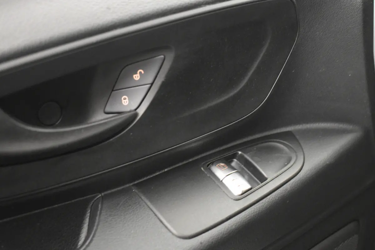 109 BlueTEC XL L3 9 Personen Airco BPM-Vrij ex BTW