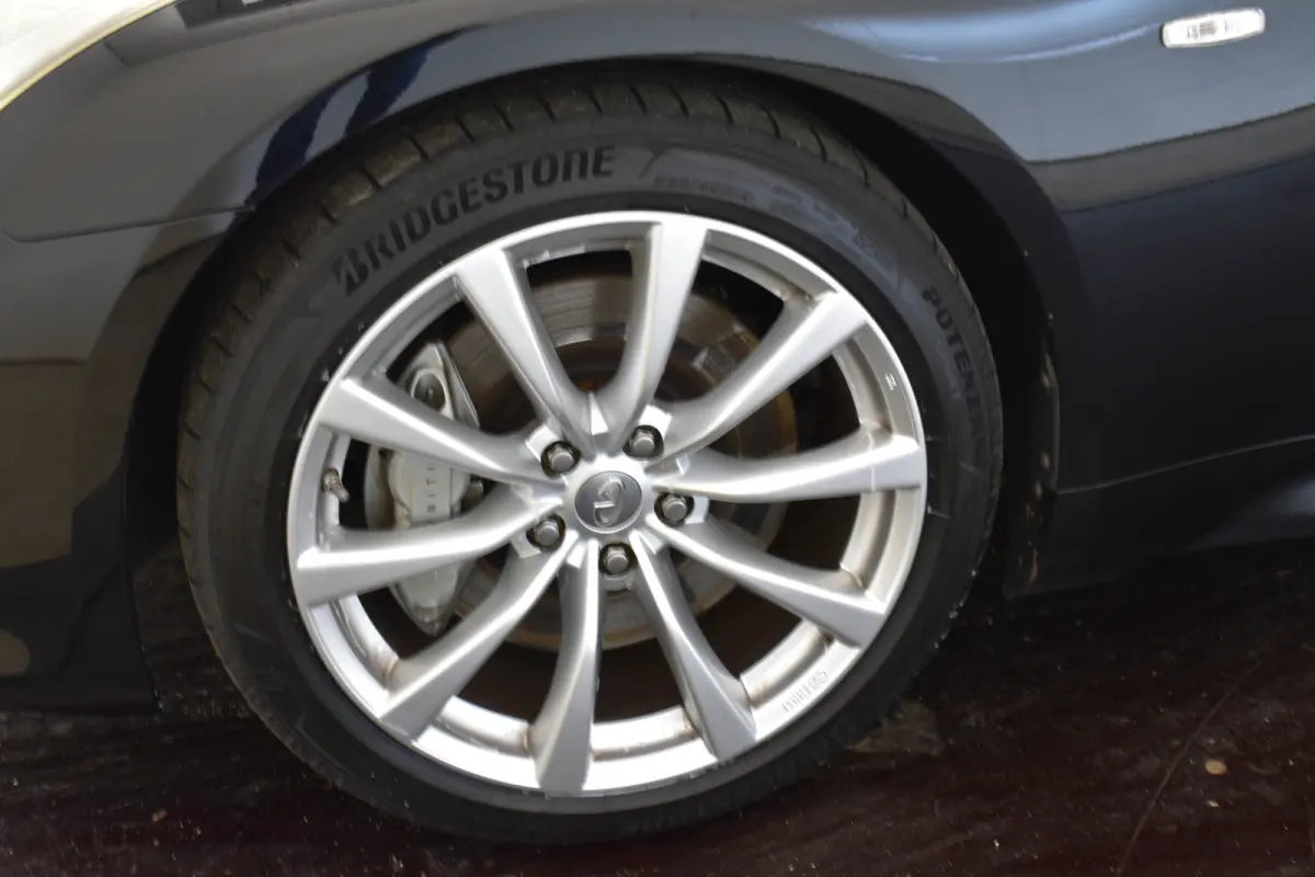 G37 GT Premium Bose Camera  NL Auto