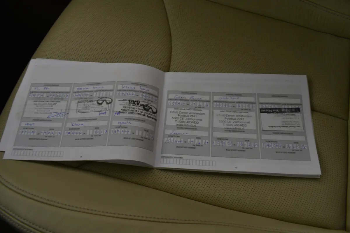 G37 GT Premium Bose Camera  NL Auto