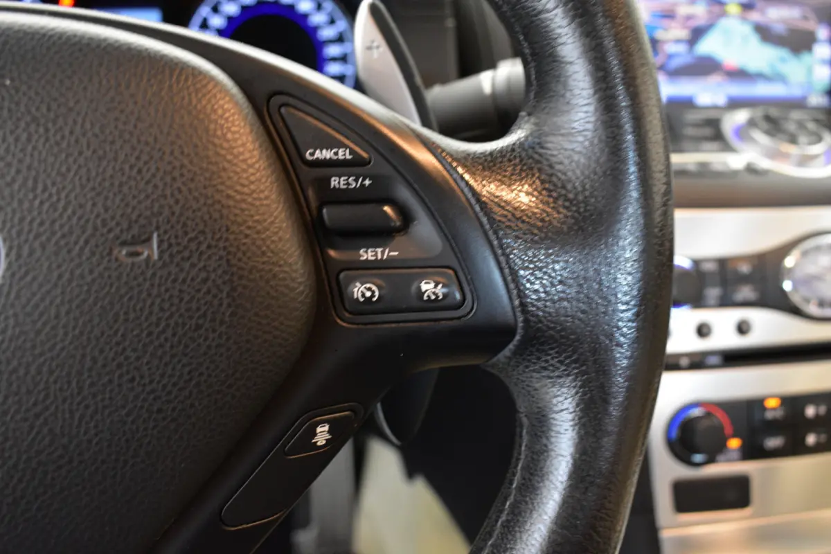 G37 GT Premium Bose Camera  NL Auto
