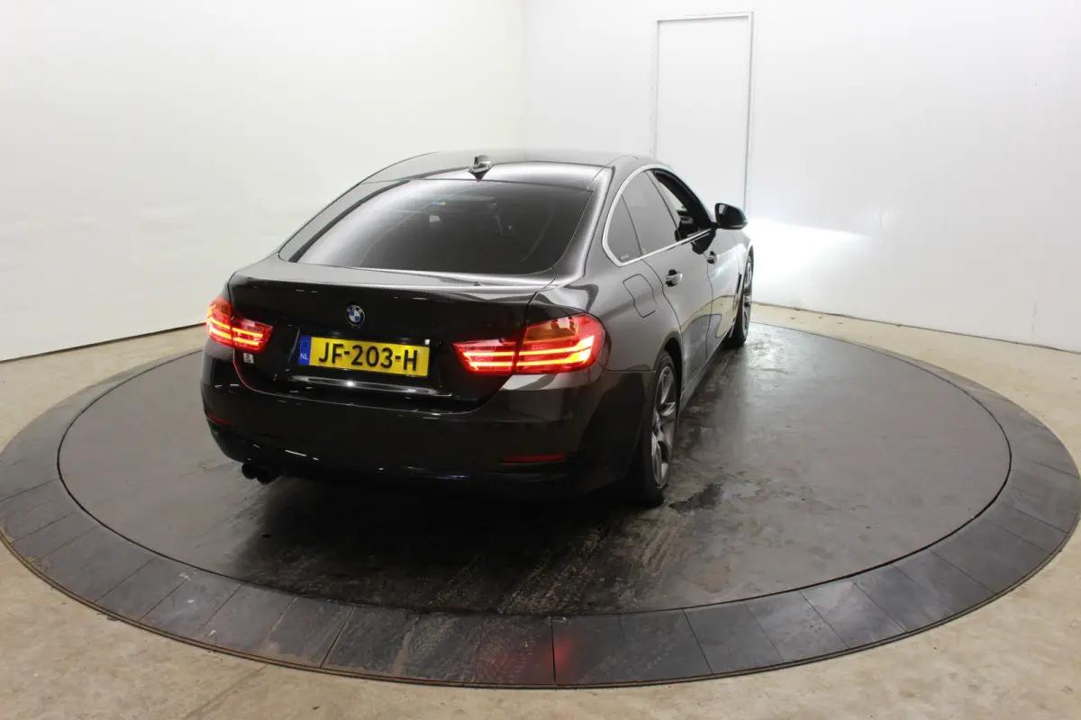 420d 181PK M-Sport Executive Groot Navi