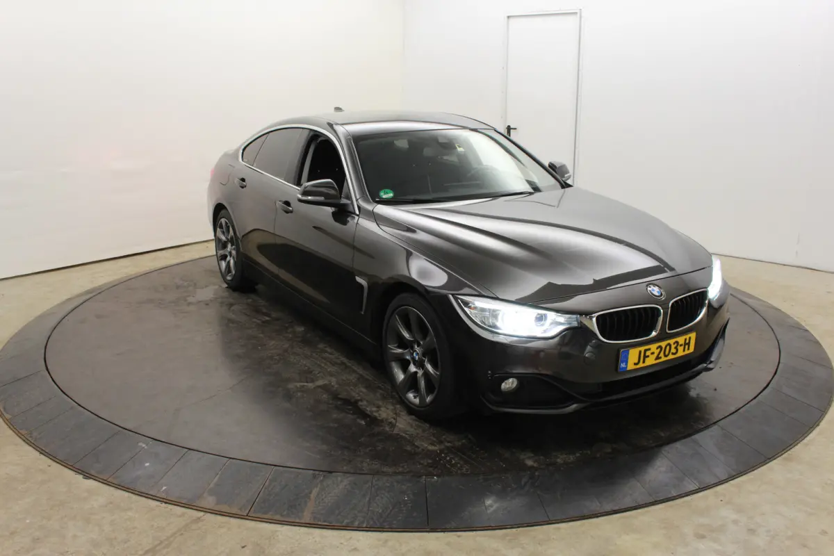 420d 181PK M-Sport Executive Groot Navi