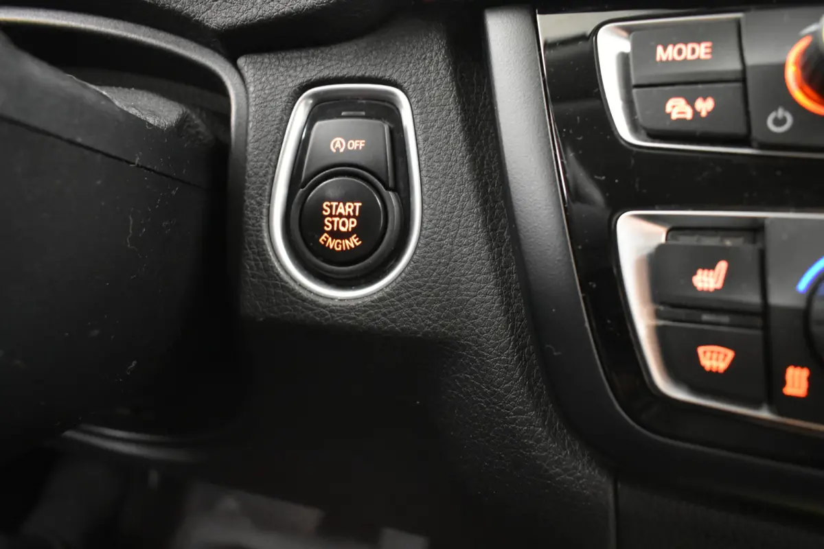 420d 181PK M-Sport Executive Groot Navi