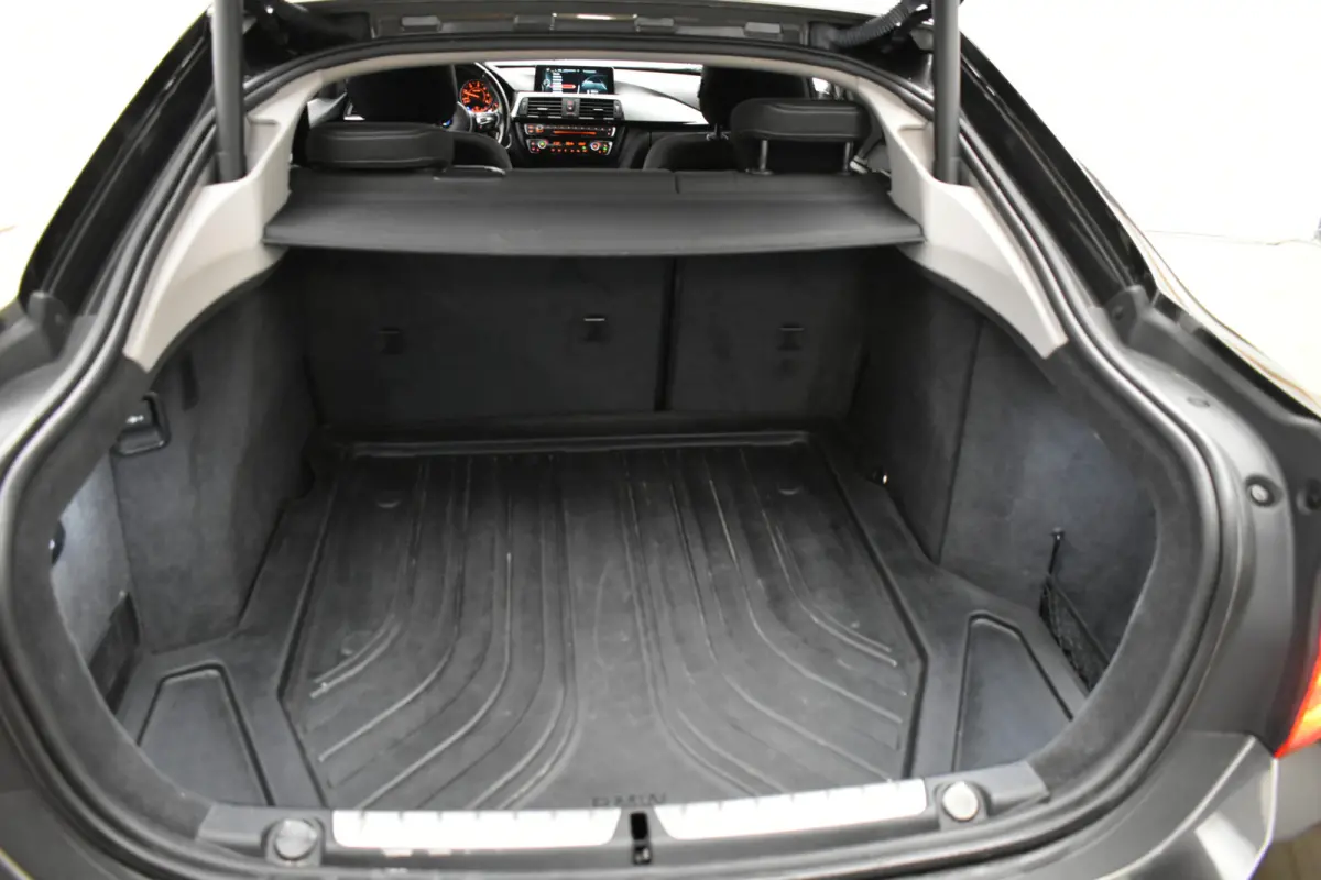 420d 181PK M-Sport Executive Groot Navi