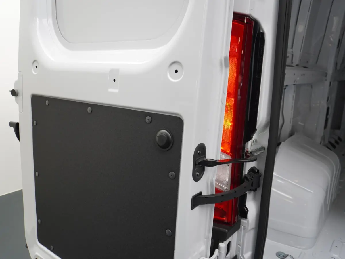 2.2D 120 S&S L2H1 3.0t Opel Movano 2.2D 120 S&S L2H2 3.0t | Parkeer sensoren | Trekhaak |  Parkeer camera